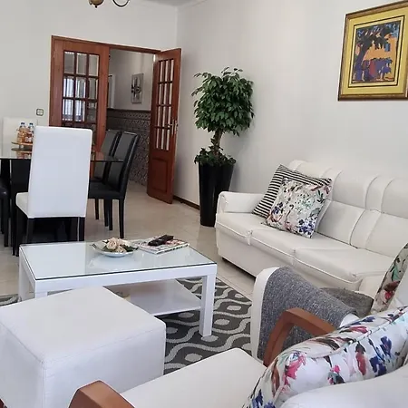 Blue Boat House - The Atlantic Breeze Apartment *