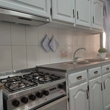 Blue Boat House - The Atlantic Breeze Nazare