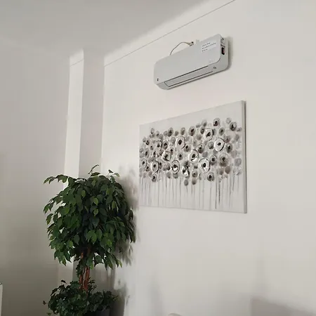 Blue Boat House - The Atlantic Breeze * Nazare