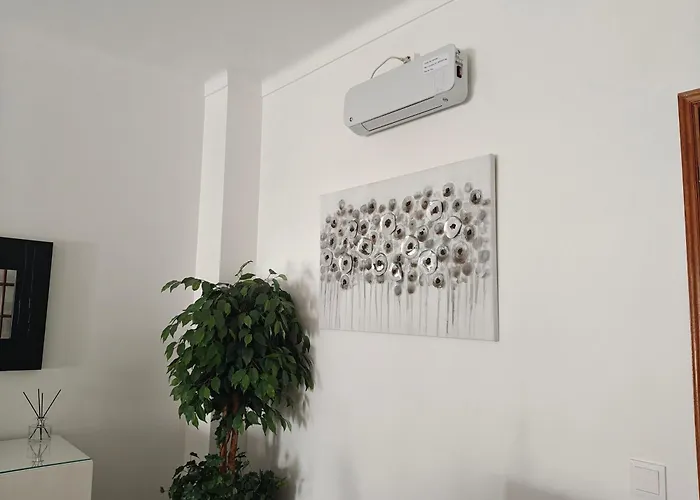 Blue Boat House - The Atlantic Breeze * Nazaré